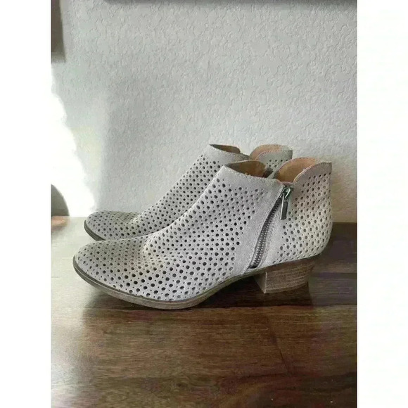 NEW Lucky Brand Booties Gray Perforated Leather Suede 9.5 Bayley zipper - Picture 2 of 8
